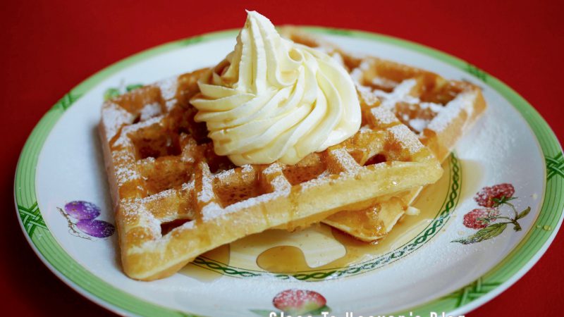 สูตรวาฟเฟิล Crisp, Flavorful Waffles