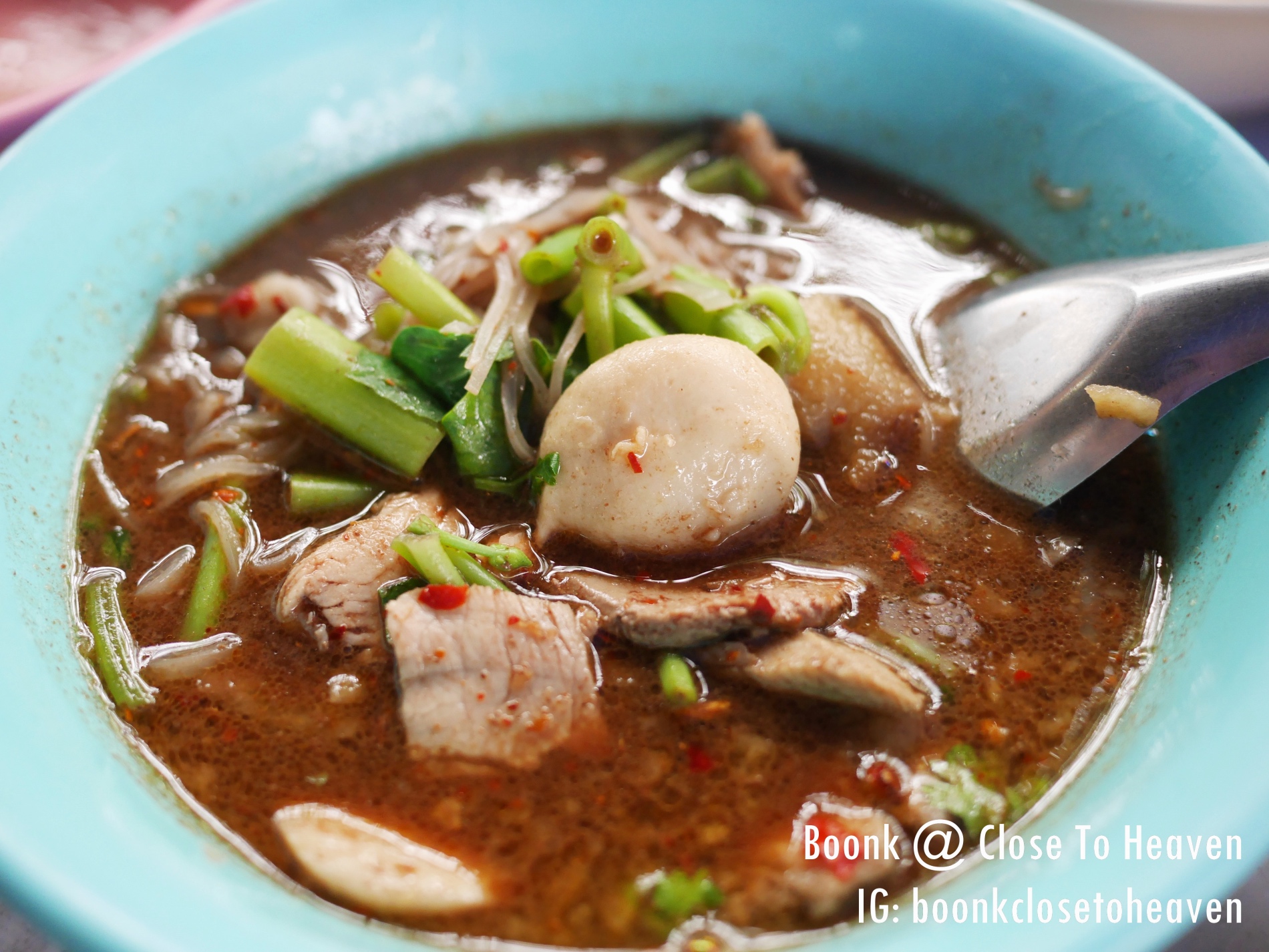 ก๋วยเตี๋ยวเรือป้าสมจิตร ร้านเก่าแก่หน้าเซนต์คาเบรียล