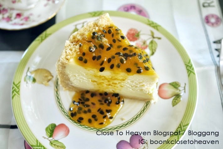 Passion Fruit Cheesecake ชีสเค้กเสาวรส