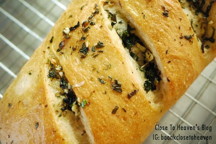 Italian Garlic Bread ขนมปังกระเทียมอิตาเลี่ยน สูตรรักสูตรเลิฟ