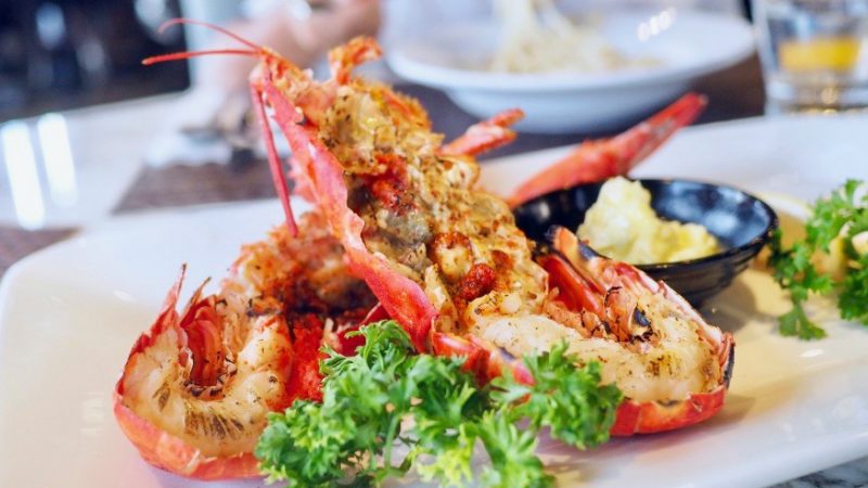 บุฟเฟ่ต์ Sunday Brunch โปรโมชั่น Lobster @Prime, Compass SkyView Hotel