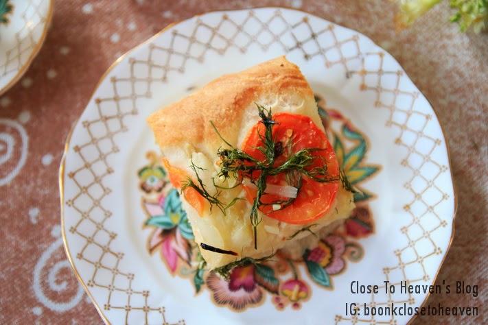 Dill & Tomato Focaccia สูตร ทำขนมปังฟอคคาเชีย